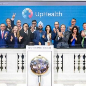 ҽҵUpHealthŦУֵ7Ԫ